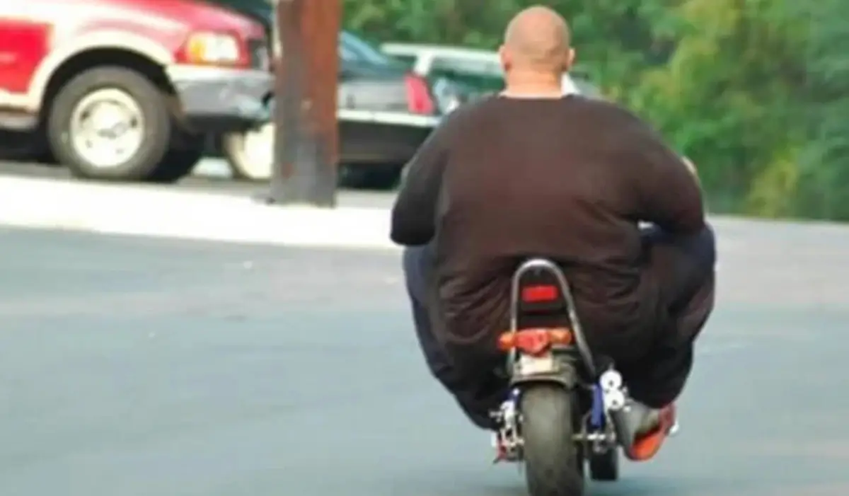 tlustý motorkář